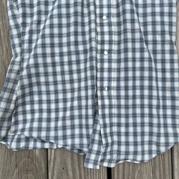 ** Vintage 1970s Levi's Pearl Snap Shirt Men's small Western Short Sleeve Plaid - Picture 2 of 11